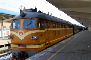 China_Railways_DF4B_2459.webp