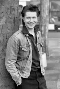 older-actors-when-they-were-young-28-pics_6.webp
