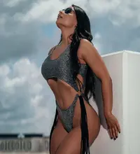 tenilledashwood_2019.8.18_hbchrx.webp