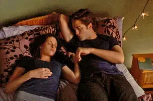 Immortal-Love-Edward-and-Bella-image-immortal-love-edward-and-bella-36328527-721-475.webp