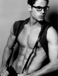 d50be98e69491425d2540299e557abfe--sexy-guys-sexy-men.webp