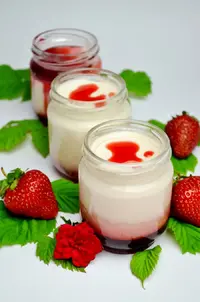 Domashnij-jogurt-s-klubnikoj-2.webp