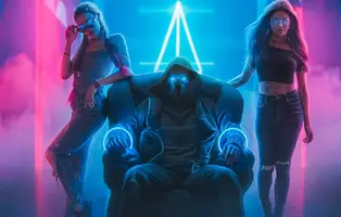 vitaliy-art-cyberpunk-bad-boy-paren-sidit-v-kresle-poza-dzhi.webp