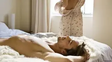 140620111042_thinking_man_in_bed_624x351_thinkstock.webp