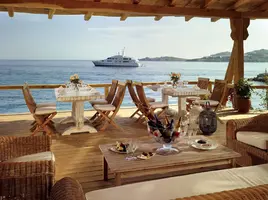 restaurant-79653.webp
