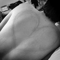 -back-black-and-white-boy-Favim.com-621133.webp