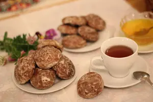 1632715178_1-mykaleidoscope-ru-p-chai-s-pryanikami-krasivo-foto-2.webp