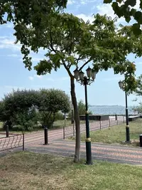 imgonline-com-ua-Resize-4M2dVuCNIAHBT.webp