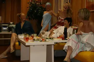 3041319JyW-.webp