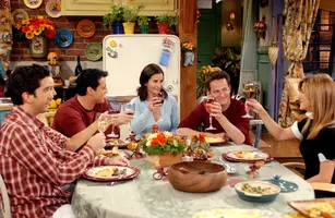 matthew-perry-courteney-cox-45.webp