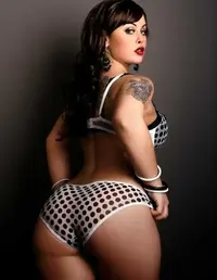 curvy-women-3.webp curvy-women-3.webp
